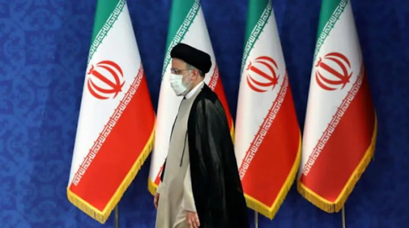 رغم الحصار الأمريكي.. إيران تحقق اختراقات سياسية مثيرة للإعجاب