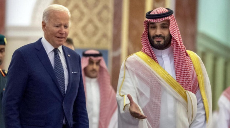 صحيفة: منح بايدن السعودية اتفاق دفاع مشترك للتطبيع مع إسرائيل خطوة كارثية