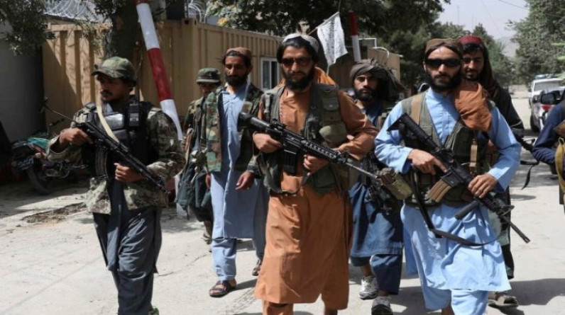 بعد أزمة المياه.. طالبان ترسل آلاف المقاتلين إلى الحدود مع إيران