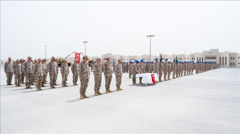 الدوحة.. حفل معايدة في مقر قيادة القوات التركية القطرية
