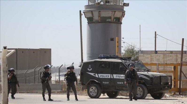 "واللا" العبري : مركبة إسرائيلية تتعرض لإطلاق نار قرب الحدود المصرية