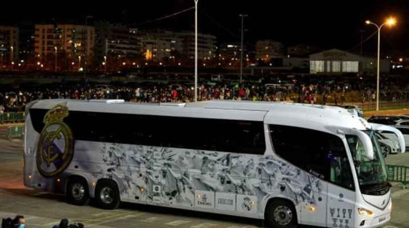 حافلة ريال مدريد تتعرض لحادث سير في ألمانيا