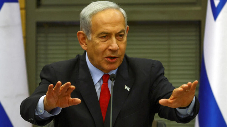 «هاآرتس» العبرية: نتنياهو يلقي كل المسئولية على الجيش في أحداث 7 أكتوبر