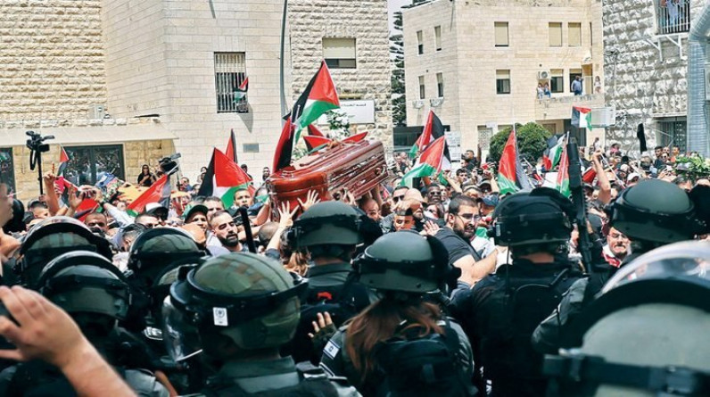 قناة عبرية: خلاف بين “الشاباك” والشرطة بشأن جنازة “أبو عاقلة”