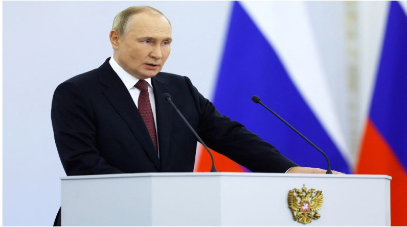بوتين يوقع قانونا يحظر استخدام المسؤولين الروس المفردات الأجنبية