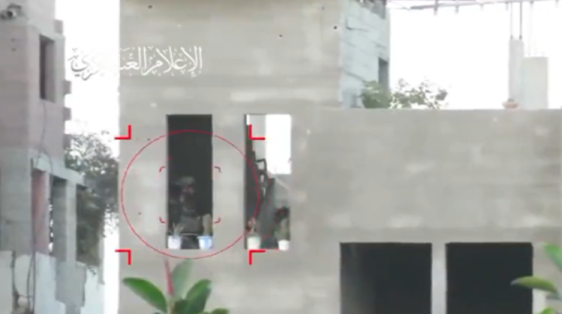 كتائب القسام تنشر فيديو استهداف جنود إسرائيليين تحصنوا في منزل ببيت حانون