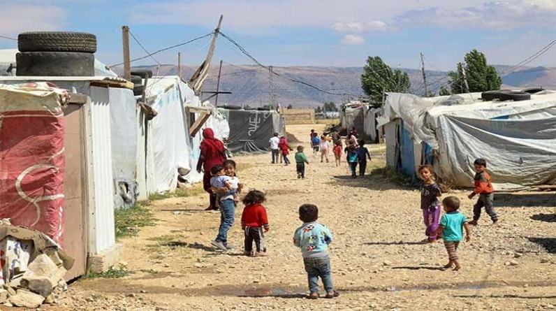 رياض معسعس يكتب: اللاجئون السوريون بين مطرقة المنظمات المانحة وسندان دول اللجوء