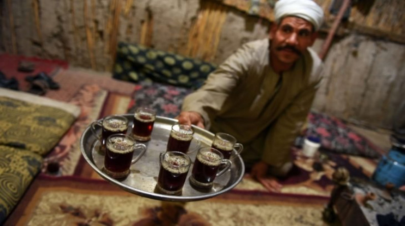 أزمة النقد الأجنبي تهدد مزاج المصريين.. ارتفاع أسعار البُن.. ومخزون الشاي يكفي شهرا فقط
