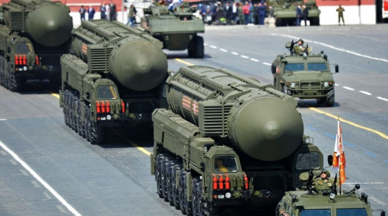 بلومبرغ: بسبب تهديدات بوتين.. ستكون الحرب النووية الوضع الطبيعي الجديد في العالم