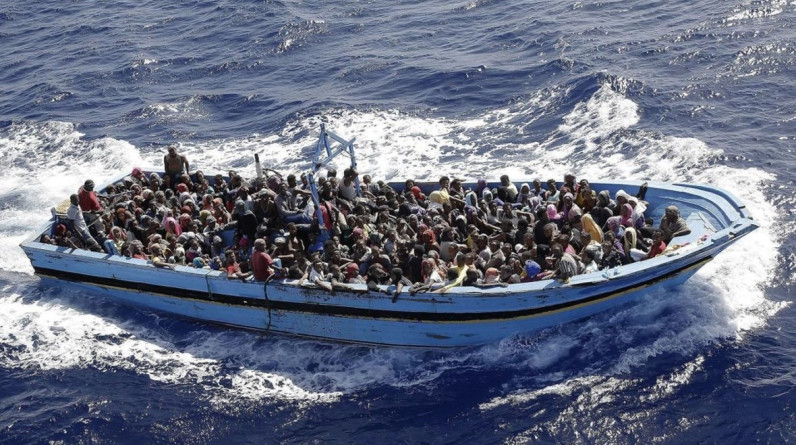 ياسين اقطاي يكتب: قارب المهاجرين في البحر الأبيض المتوسط.. من هم الضحايا ومن هم المسؤولون؟
